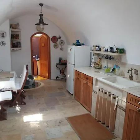 Kytherian Traditional بيت للعطل Frillingiánika